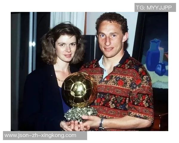 帕潘：足球场上的传奇射手与不朽的法国足球精神